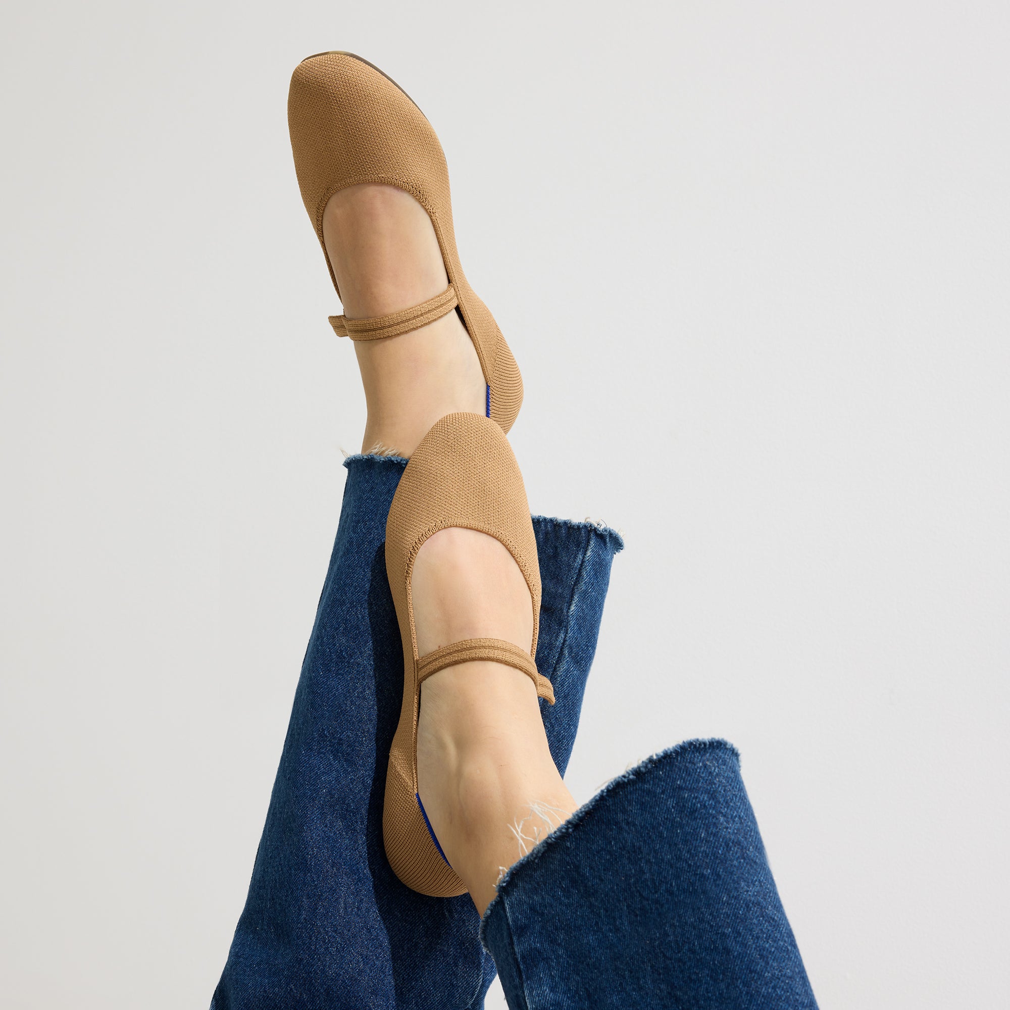 Alternative view of The Square Mary Jane   Wren