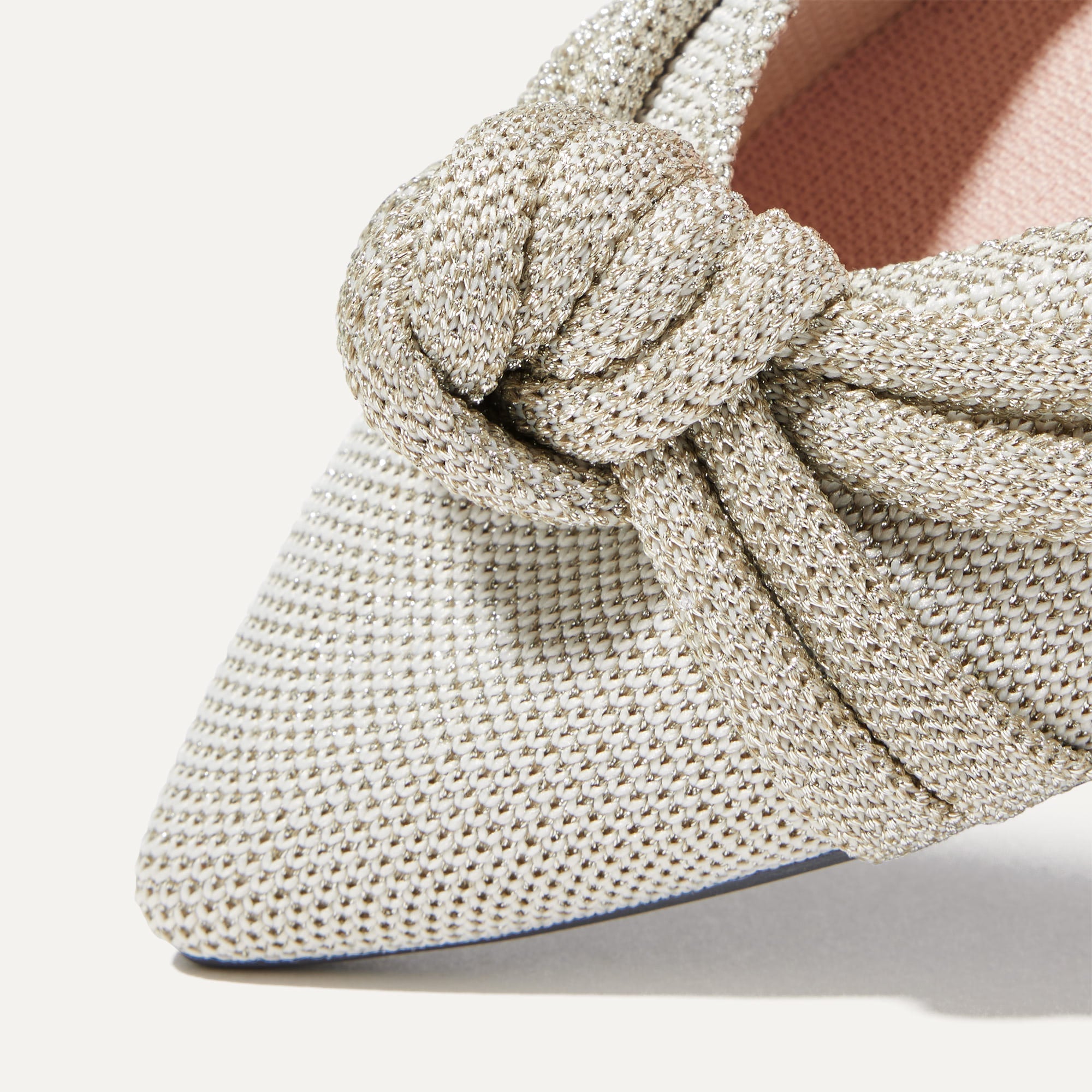 Alternative view of The Knot Point II   Diamond Metallic