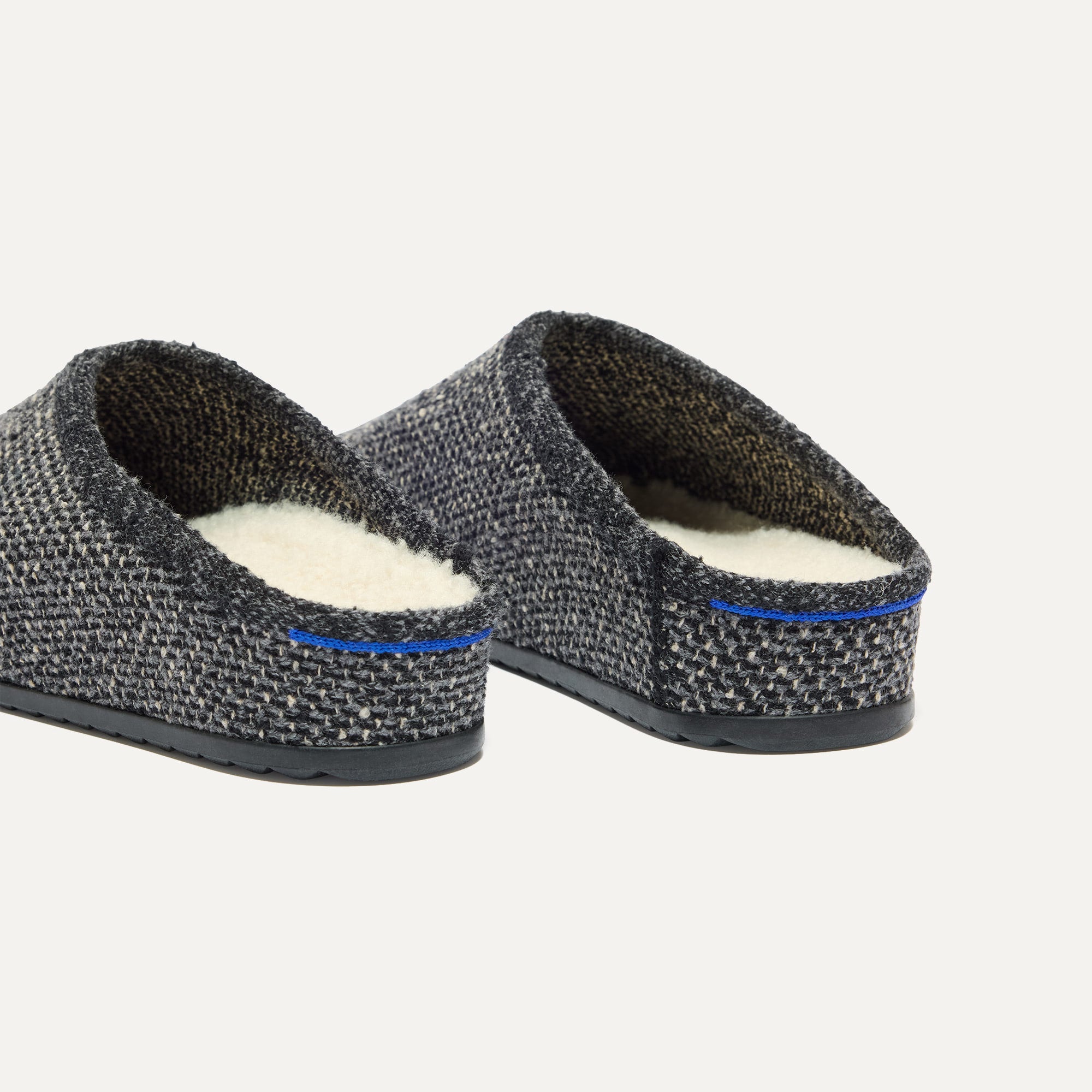 Alternative view of The Cozy Clog   Black Sesame Bouclé
